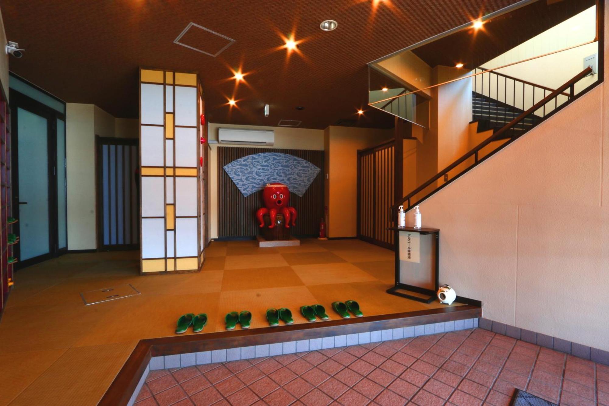 Hotel Seikaisou Minamichita Exteriör bild